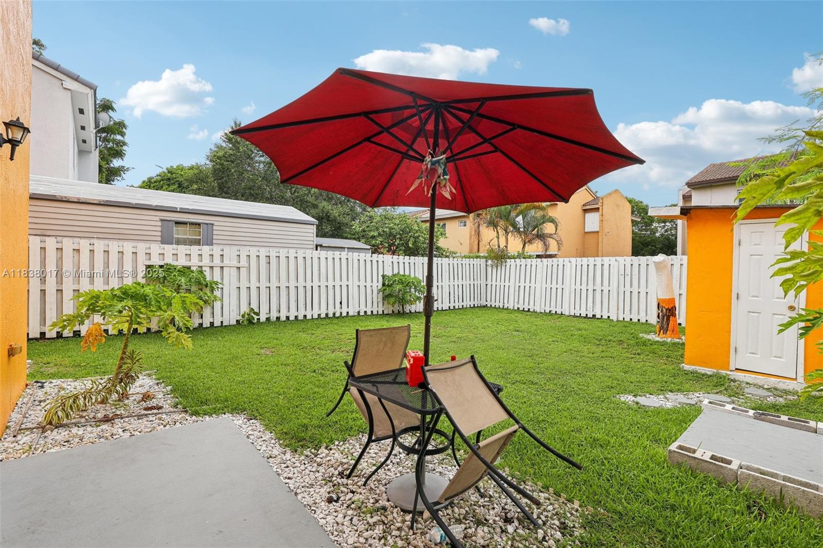620 SW 7th Ter, Florida City, Florida image 2