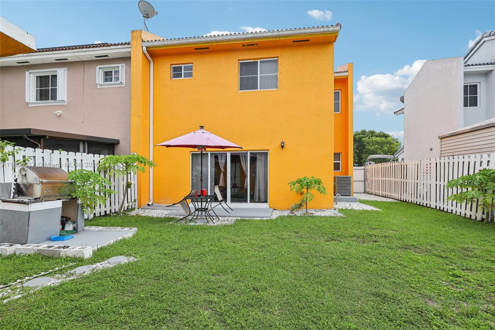 620 SW 7th Ter, Florida City, Florida image 25