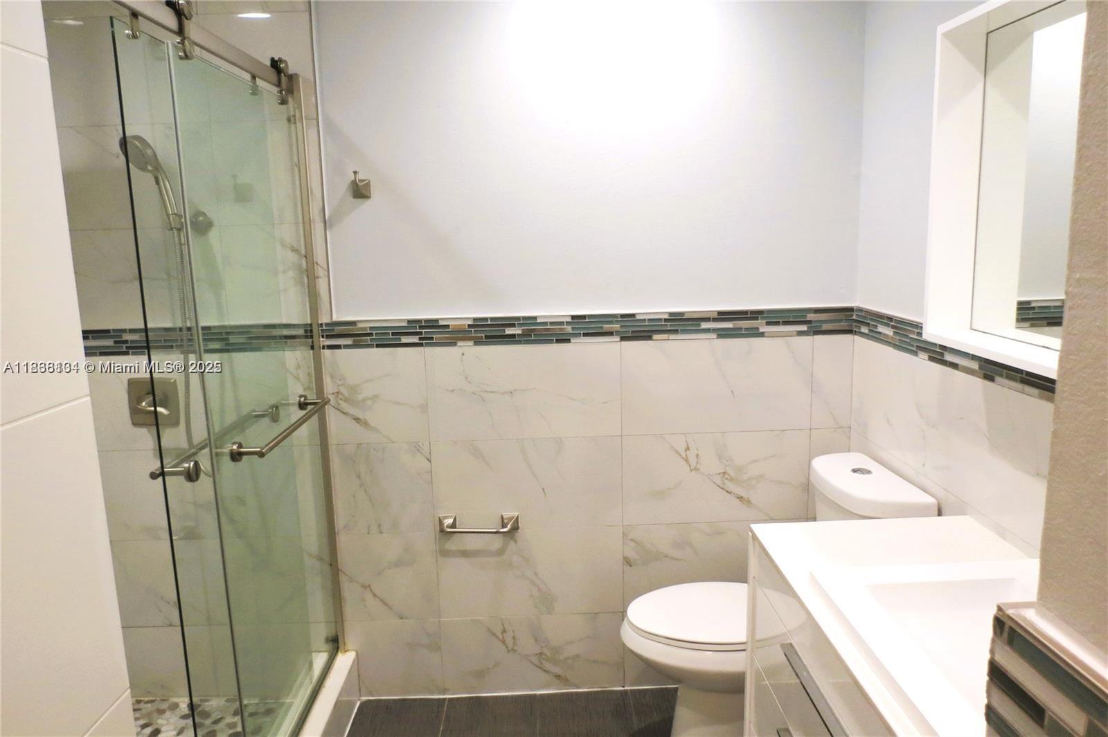 9931 Costa Del Sol Blvd #F-107, Doral, Florida image 12