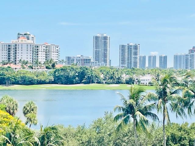 3675 N Country Club Dr #708, Aventura, Florida image 1