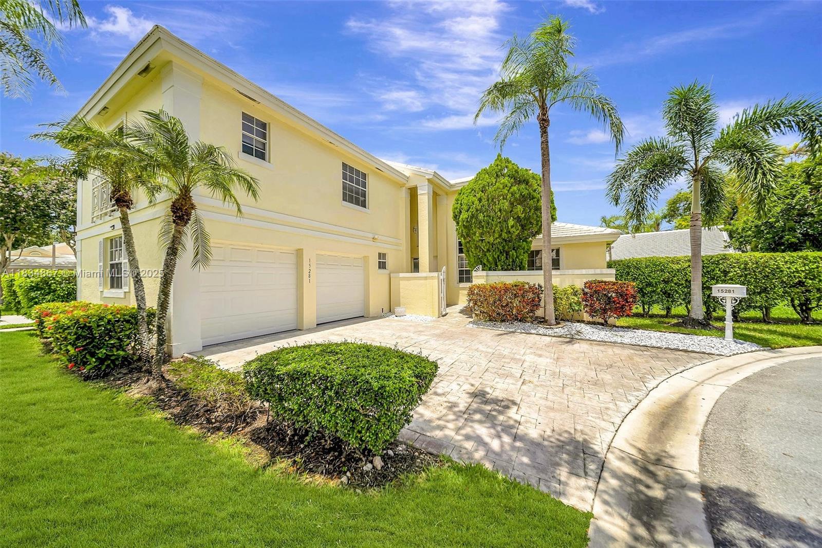 15281 Wilshire Ct, Pembroke Pines, Florida image 2