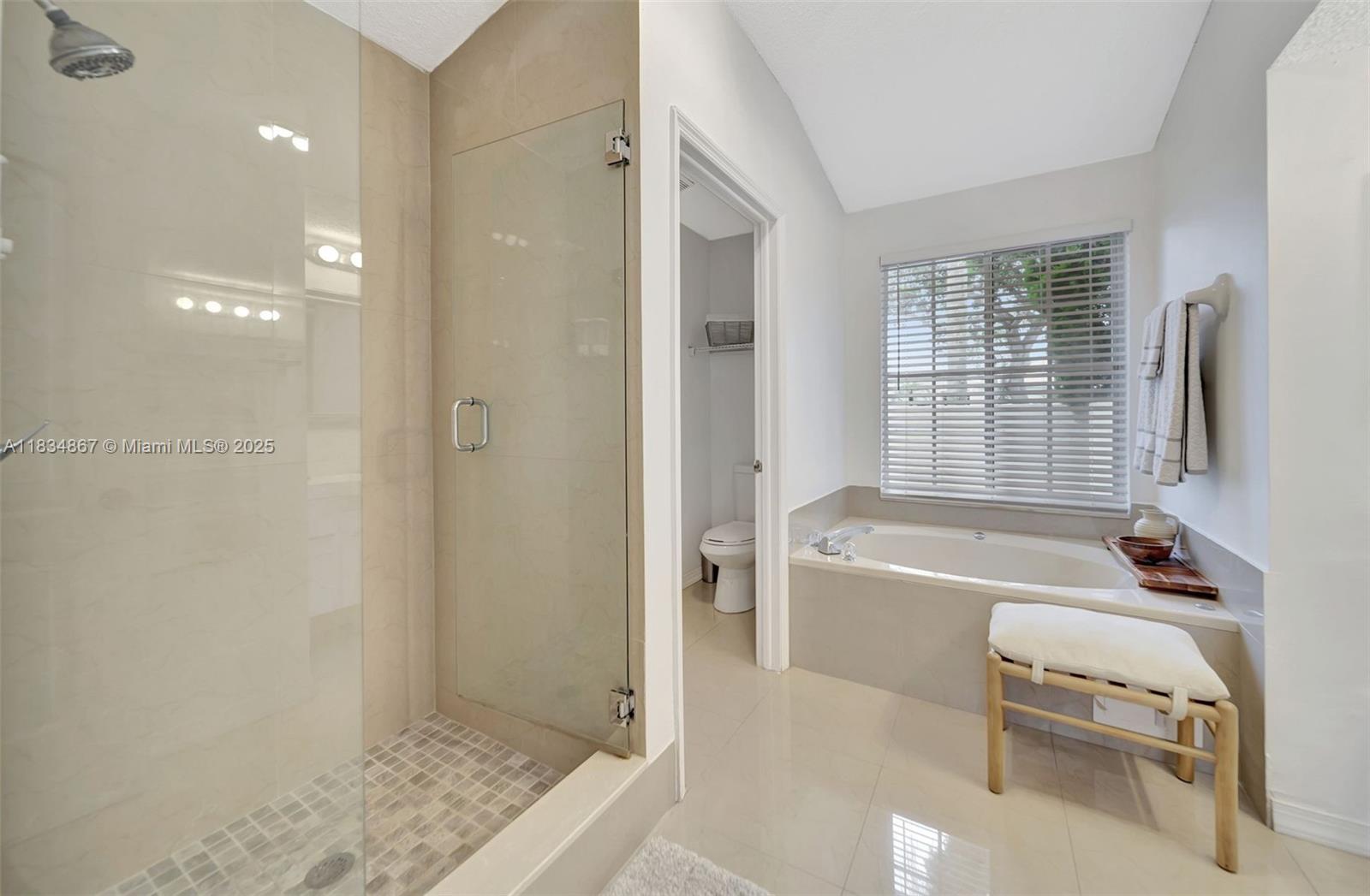 15281 Wilshire Ct, Pembroke Pines, Florida image 47