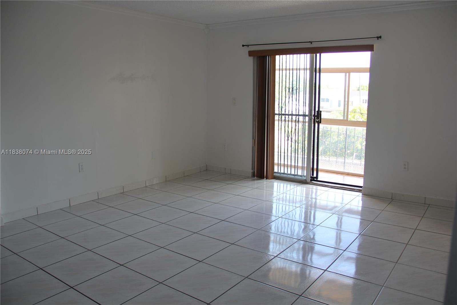 1075 W 68th St #110, Hialeah, Florida image 9