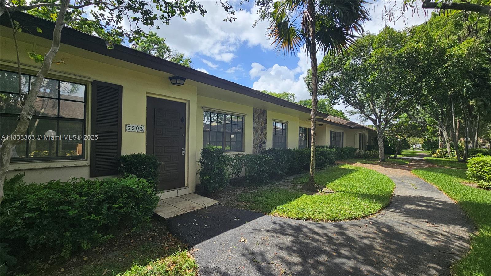 Property photo # 2