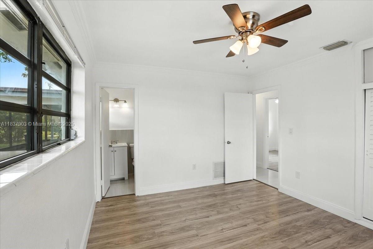 6424 Pierce St, Hollywood, Florida image 18