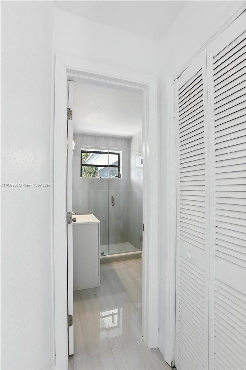 6424 Pierce St, Hollywood, Florida image 23