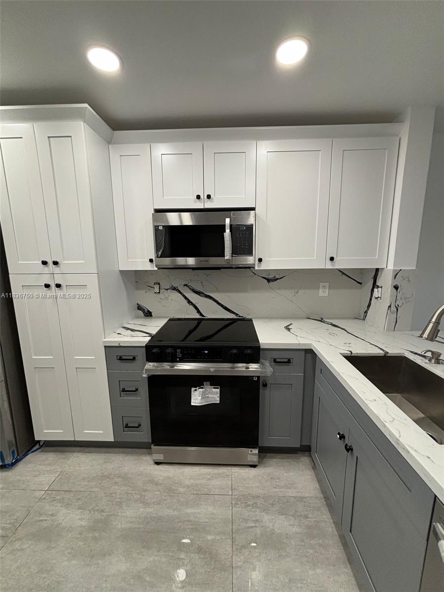 Property photo # 9