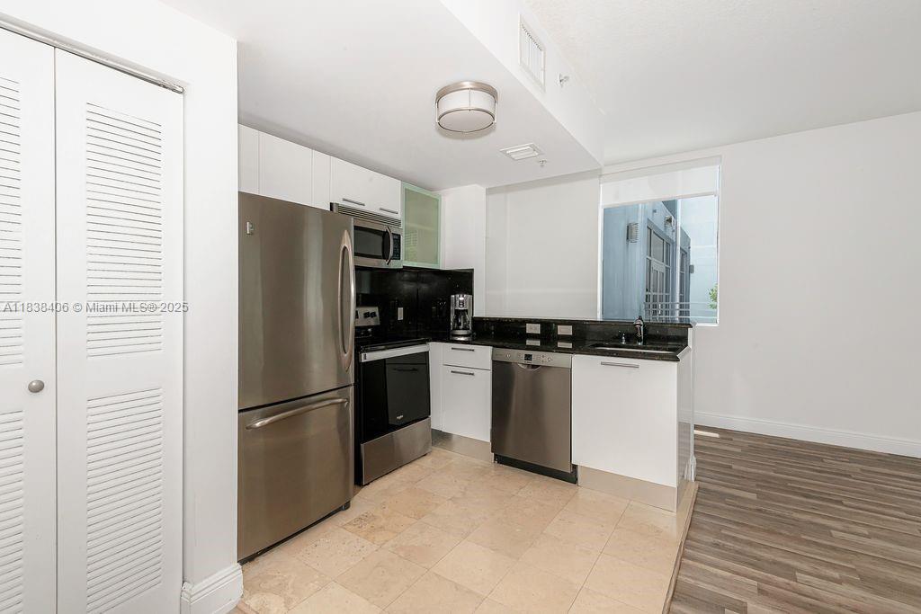 Property photo # 2