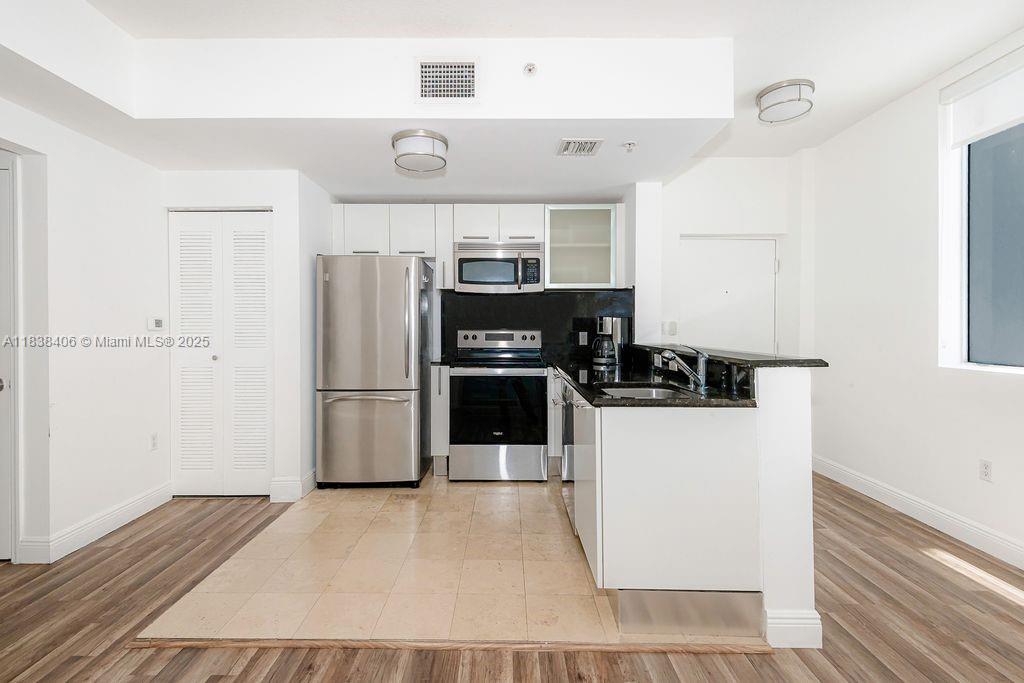 Property photo # 9