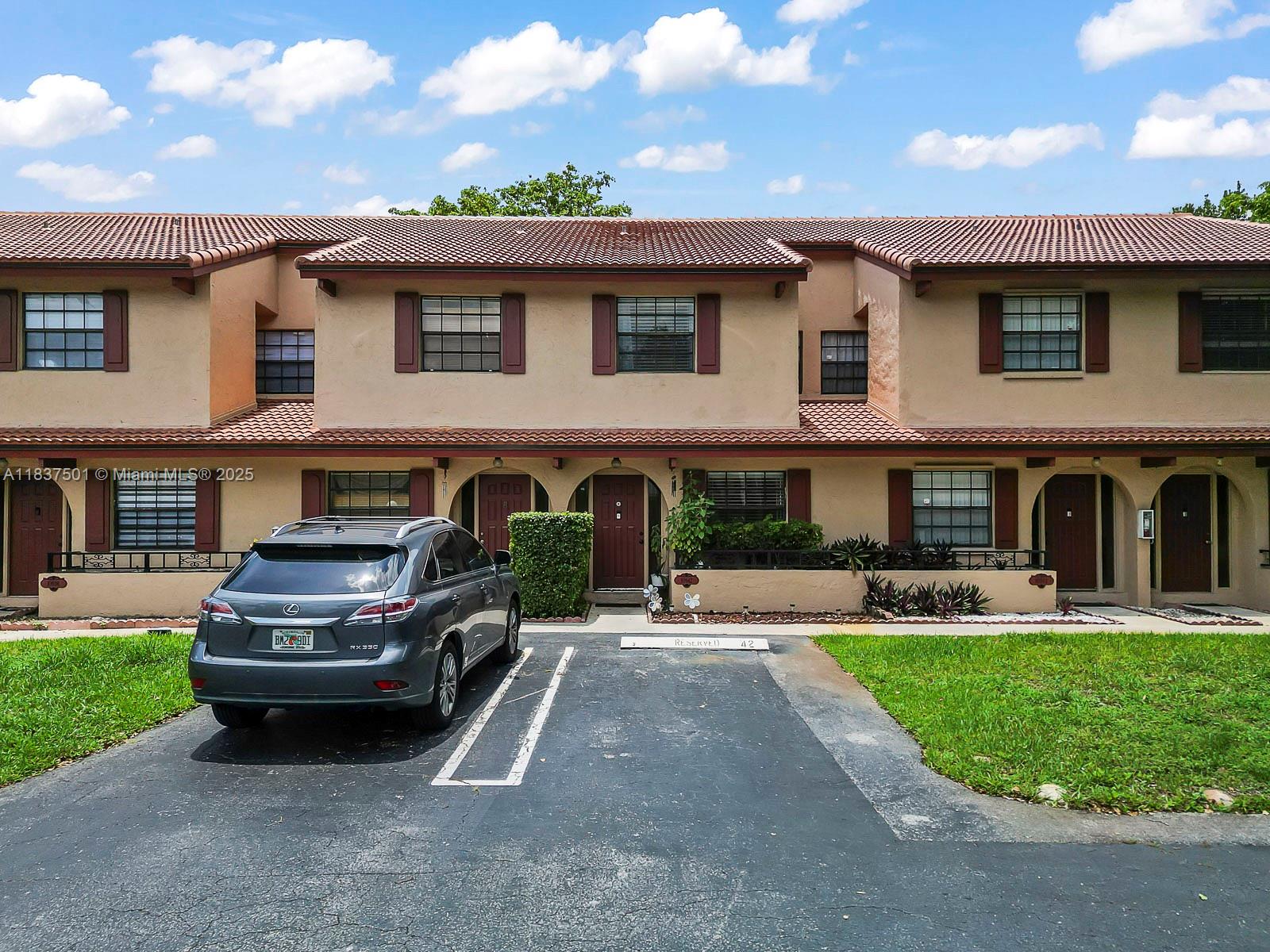 10942 Sample Rd Unit E1, Coral Springs, Florida 33065