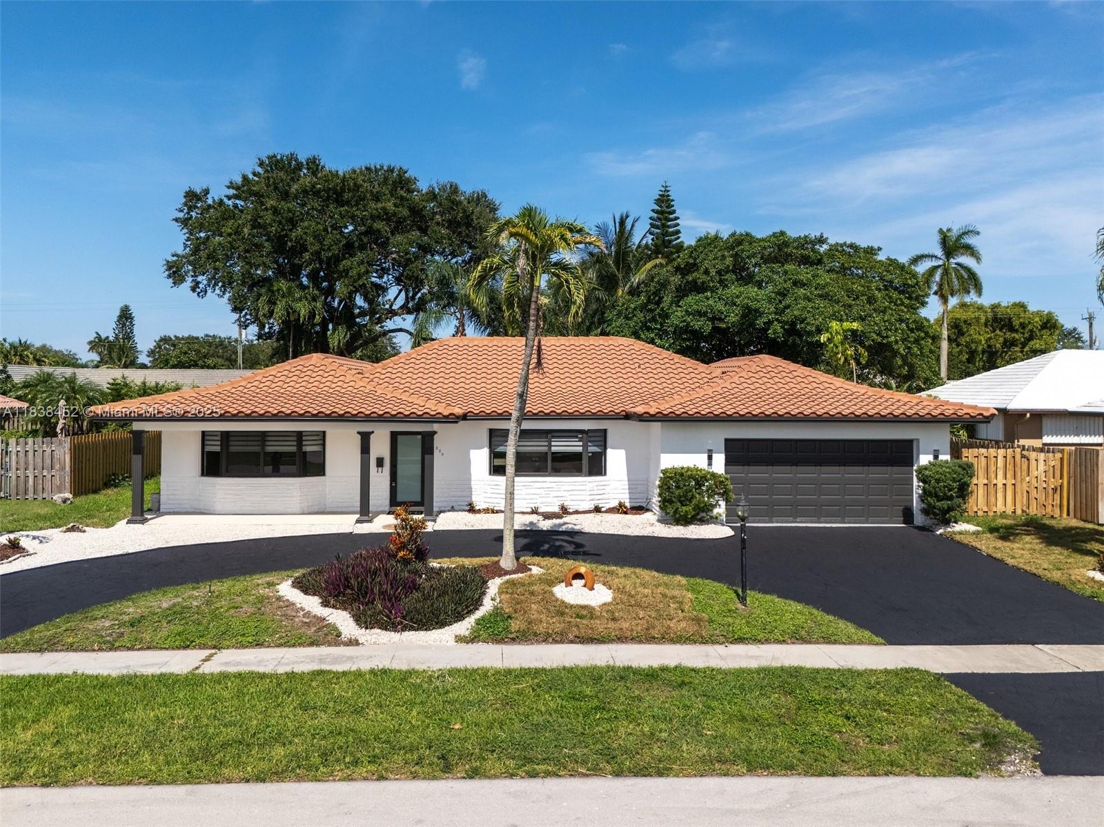 220 75th Ter, Plantation, Florida 33317