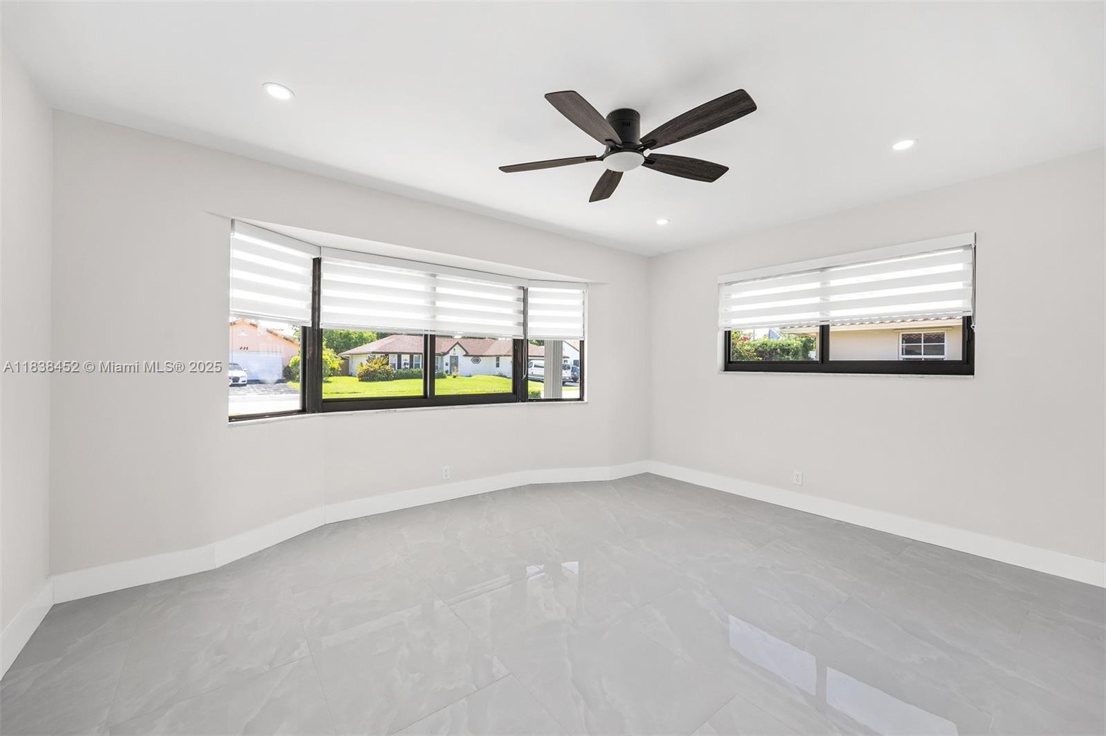 220 SW 75th Ter, Plantation, Florida image 31