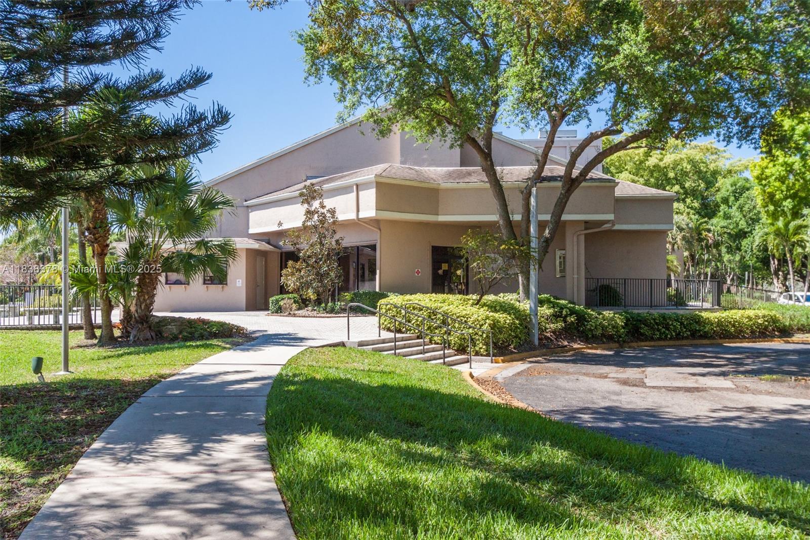 2880 S Carambola Cir S #2071, Coconut Creek, Florida image 48