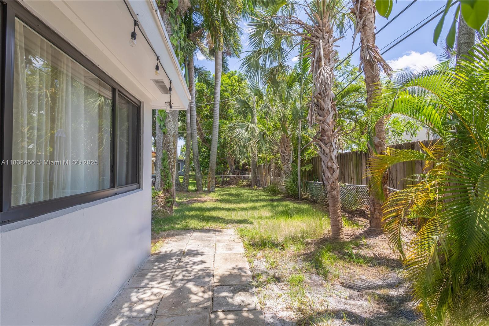 2841 NW 9th Ave, Wilton Manors, Florida image 22