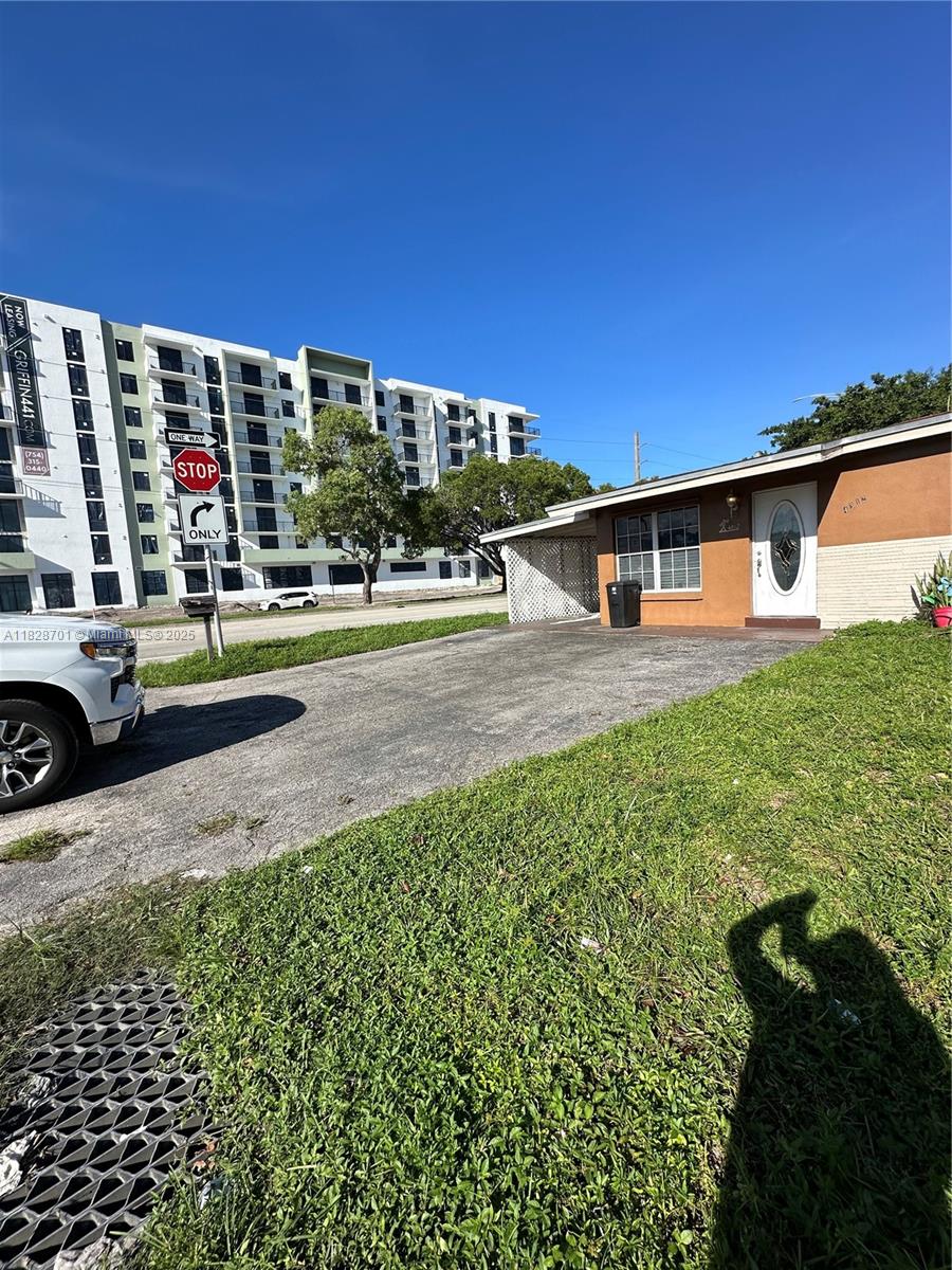 4812 SW 45th Ave, Dania Beach, Florida image 16