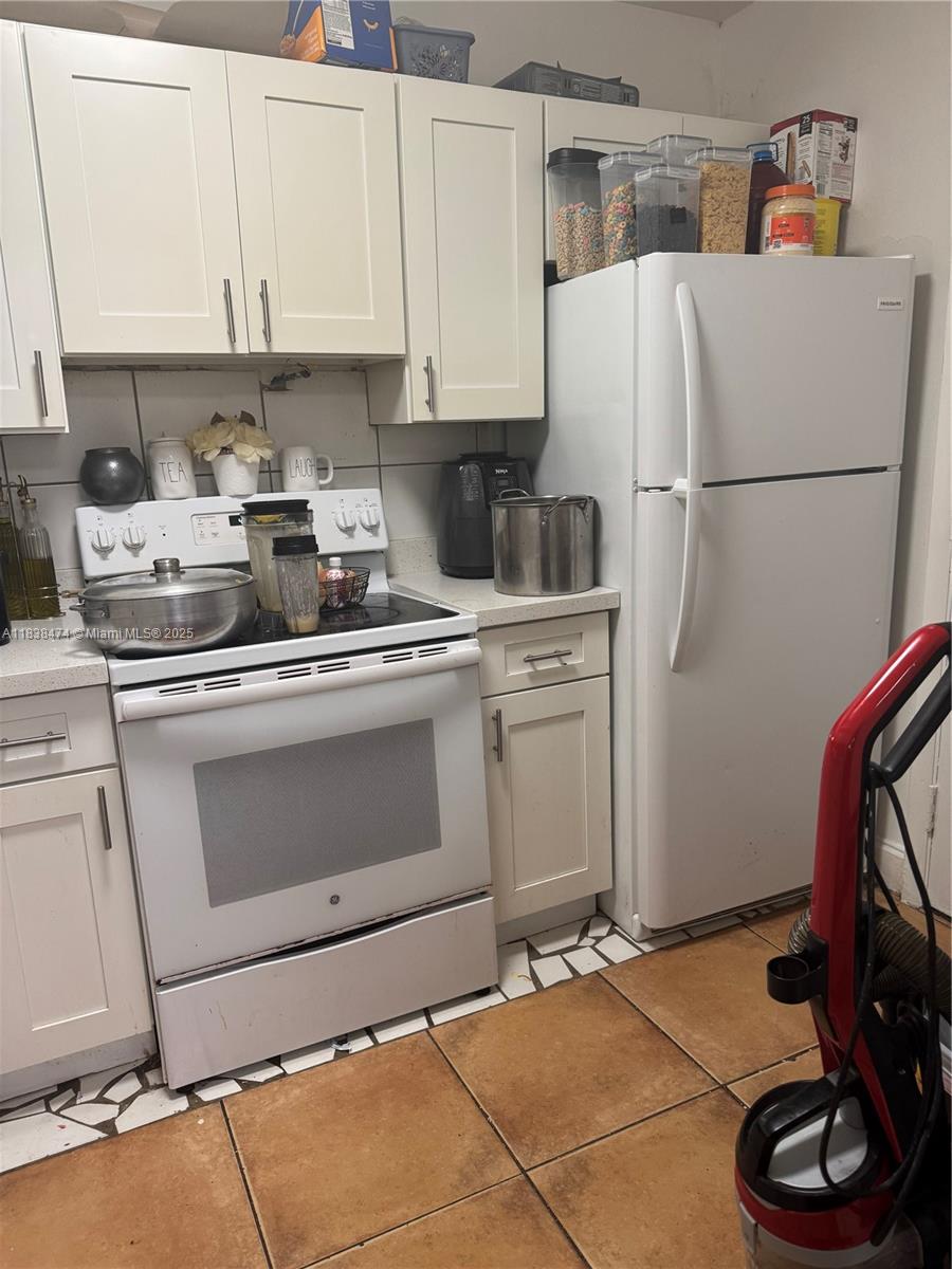3610 NW 21st St #413, Lauderdale Lakes, Florida image 15