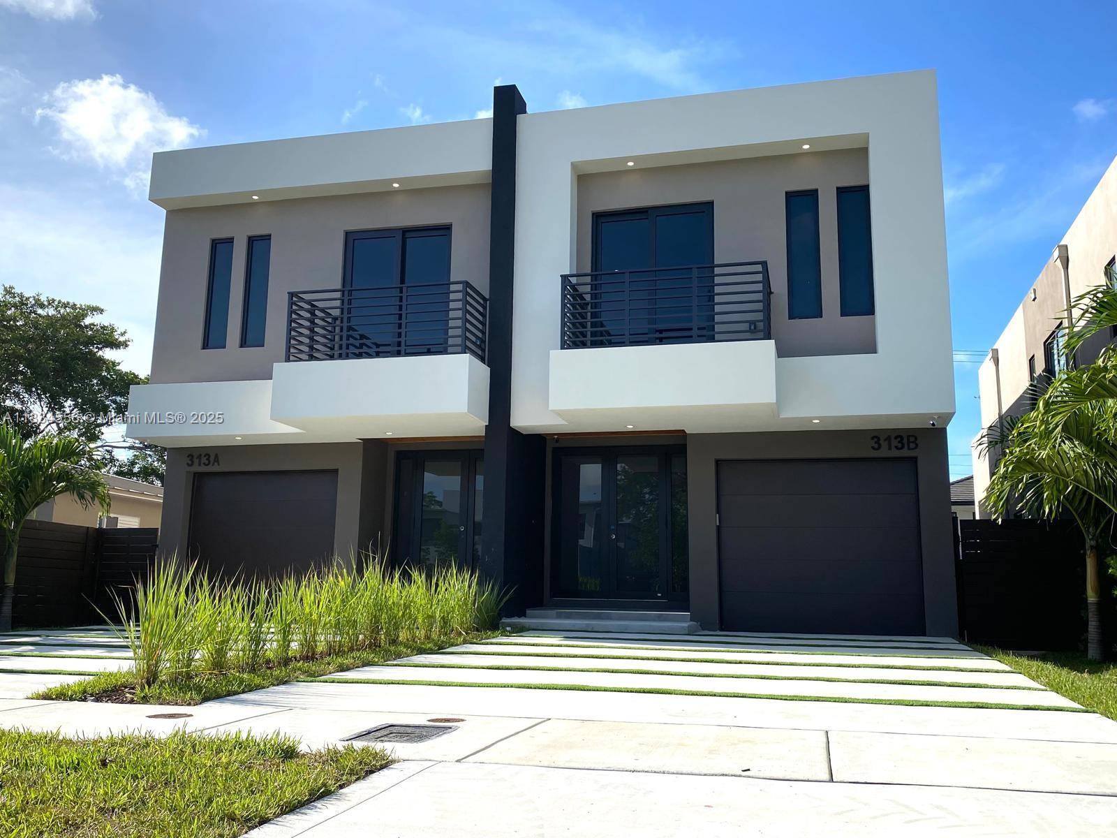 313 SW 10th St #A, Fort Lauderdale, Florida image 2
