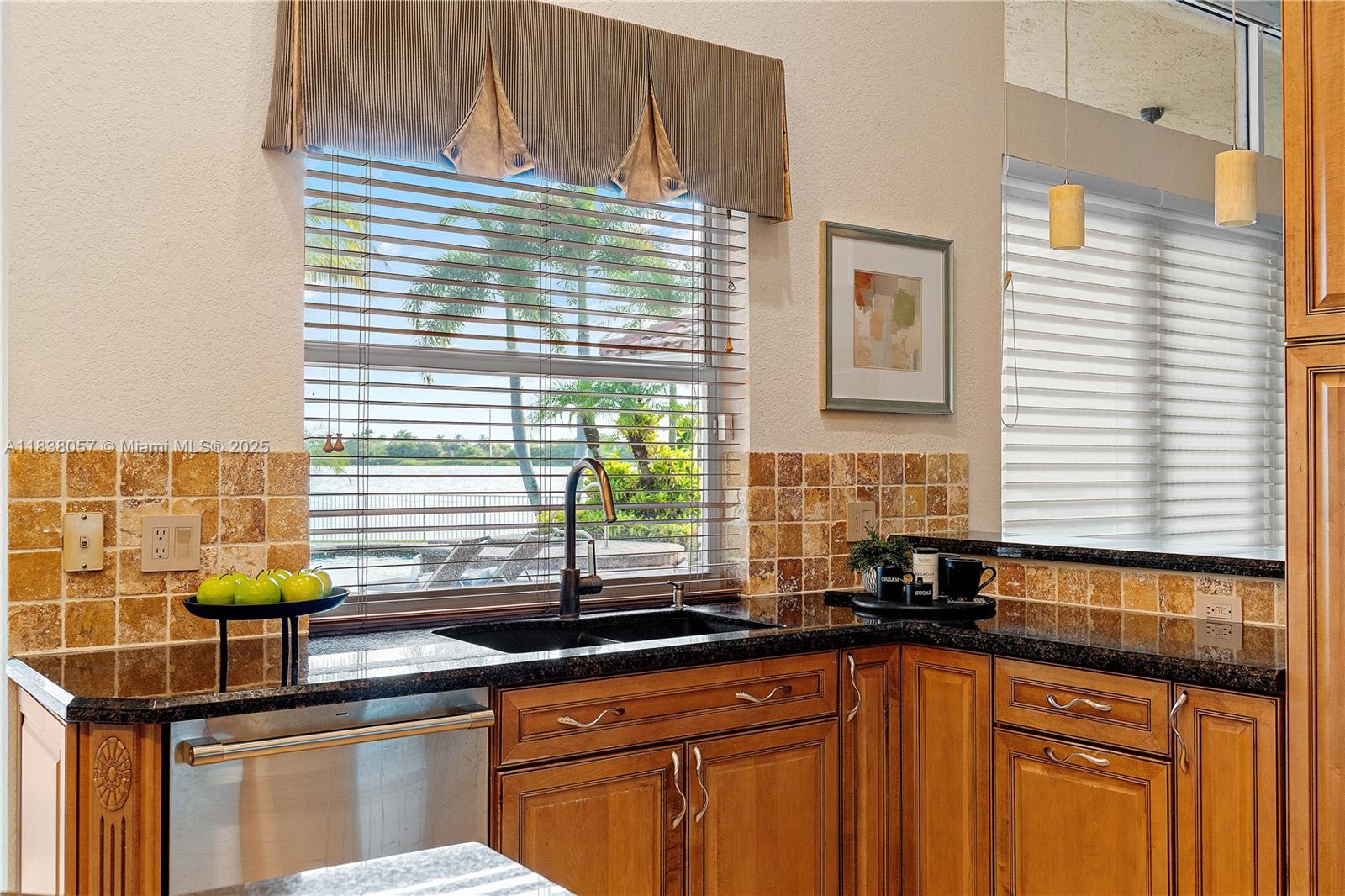 1504 NW 182nd Ave, Pembroke Pines, Florida image 21