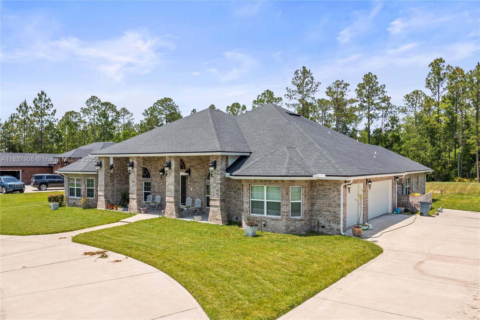 Homes for sale in Jacksonville, FL | 11254 Saddle Club Dr, Jacksonville, FL 32219 | MLS# A11837908