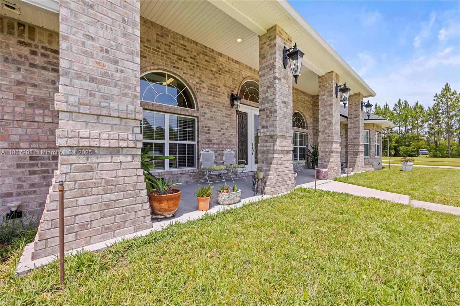 Homes for sale in Jacksonville, FL | 11254 Saddle Club Dr, Jacksonville, FL 32219 | MLS# A11837908
