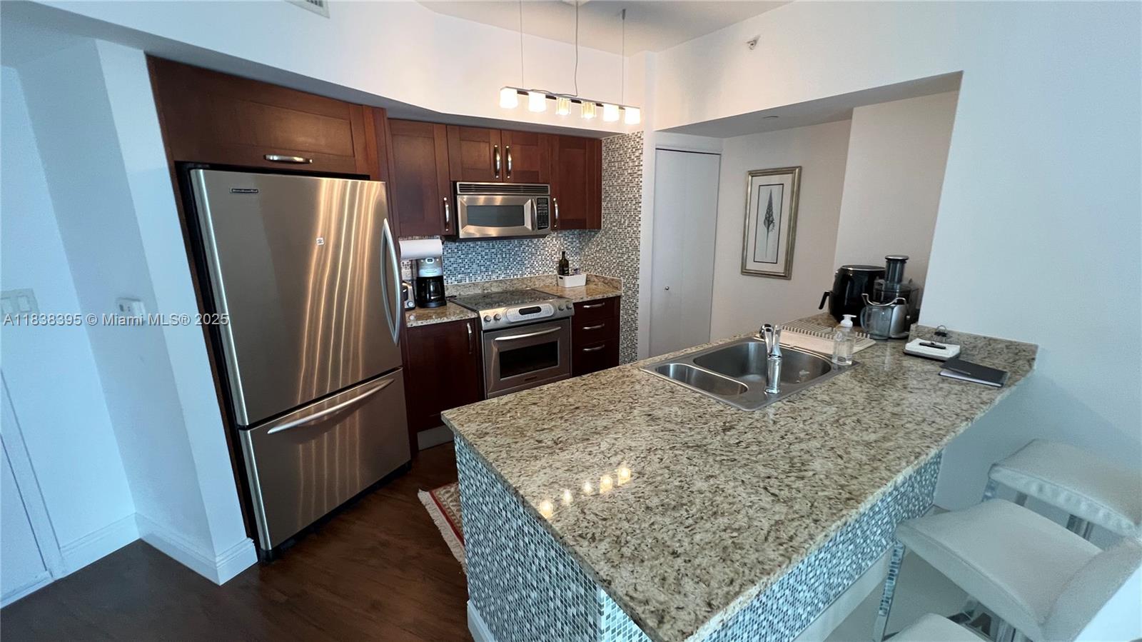 19900 E Country Club Dr #1014, Aventura, Florida image 4