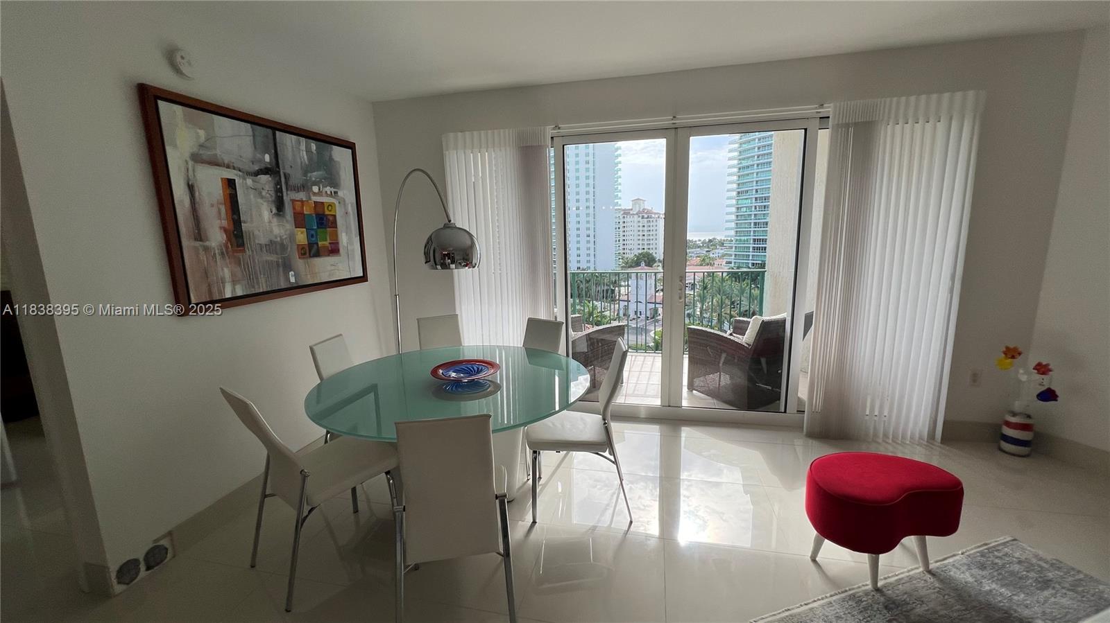19900 E Country Club Dr #1014, Aventura, Florida image 5