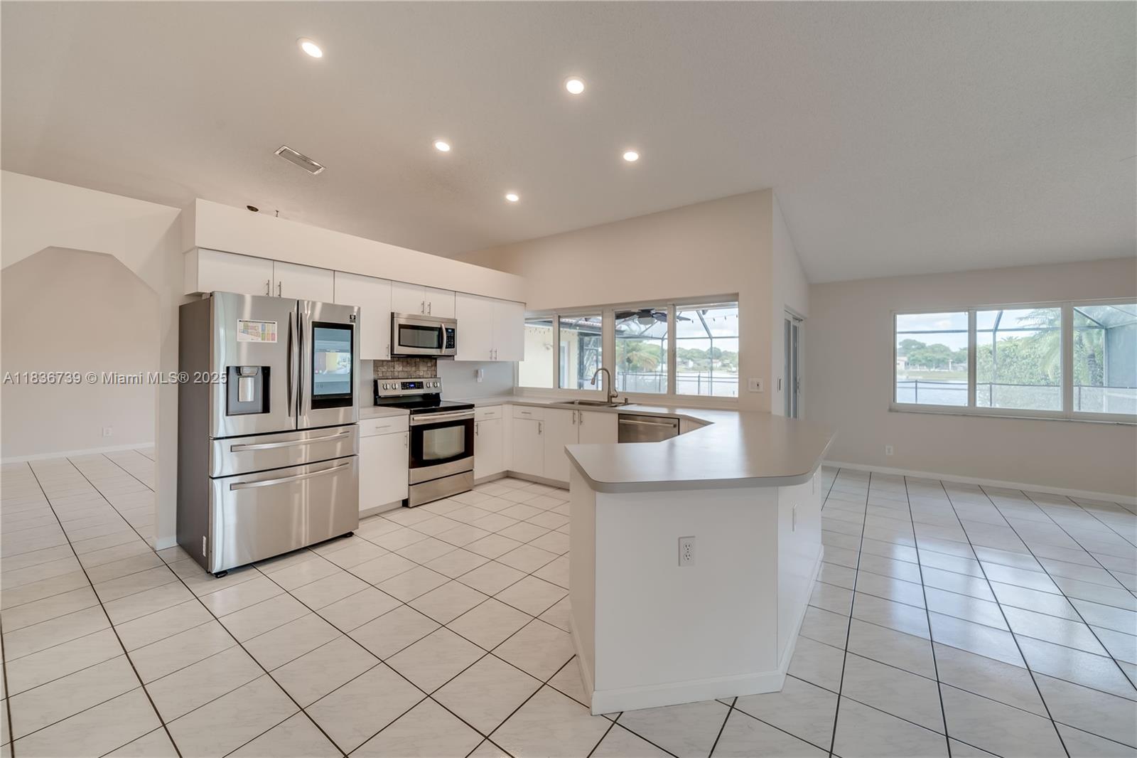 Property photo # 4