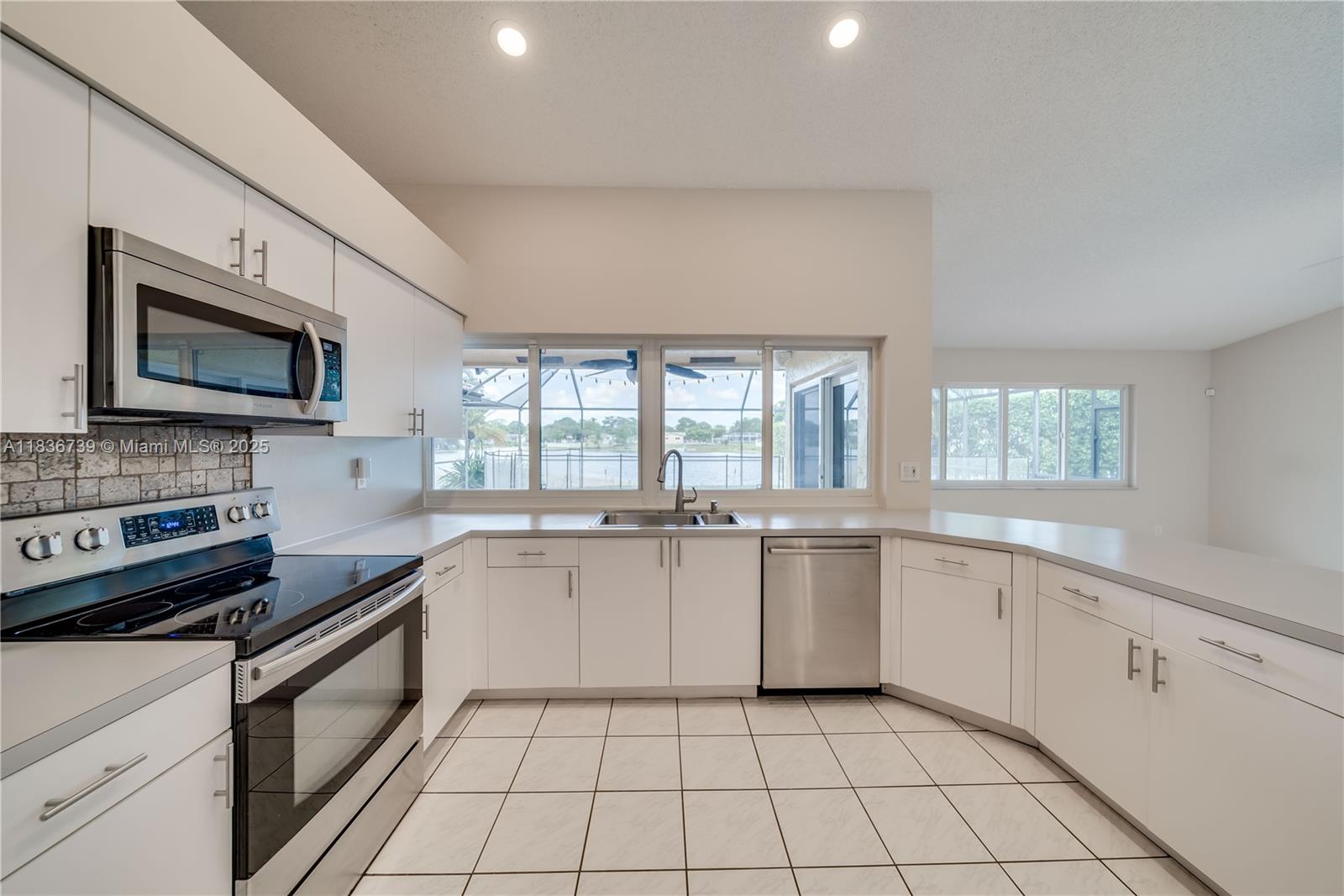 Property photo # 7