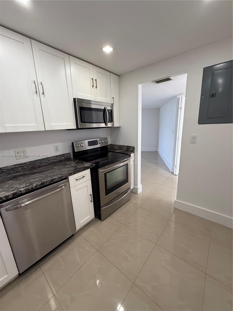Property photo # 8
