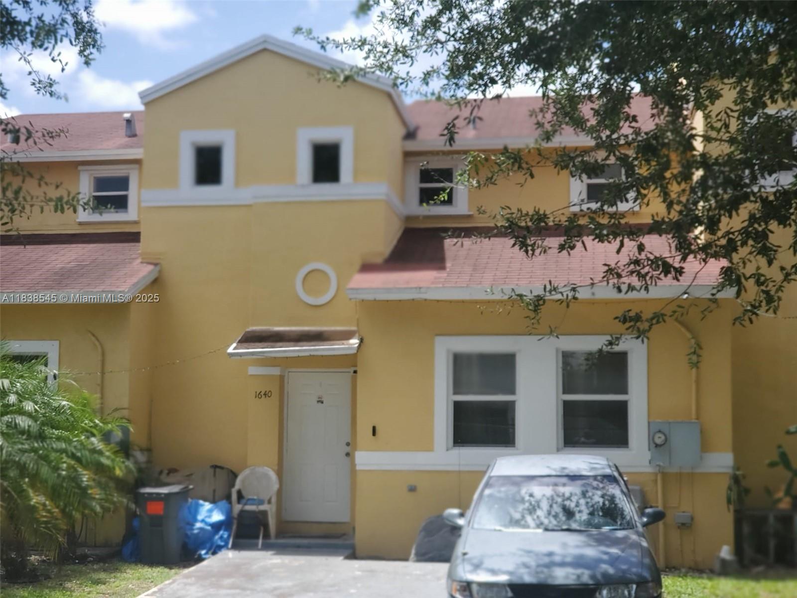 1640 NE 5th St, Homestead, Florida image 2