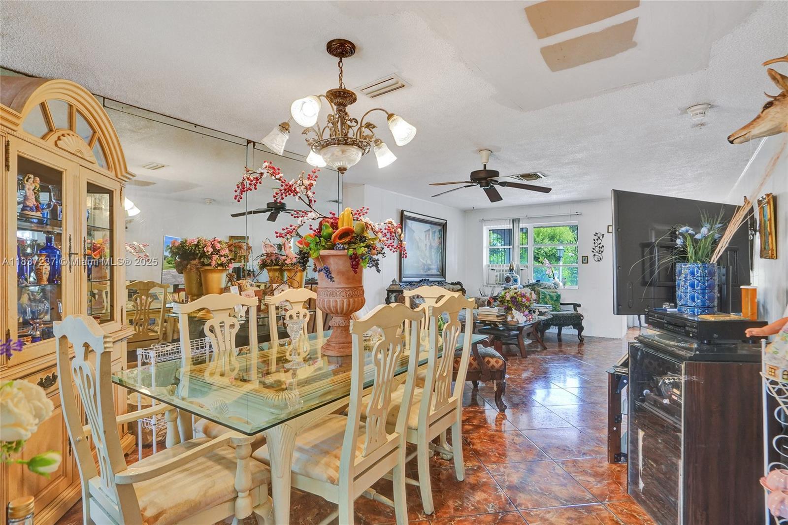6768 Rose Dr, Miramar, Florida image 13