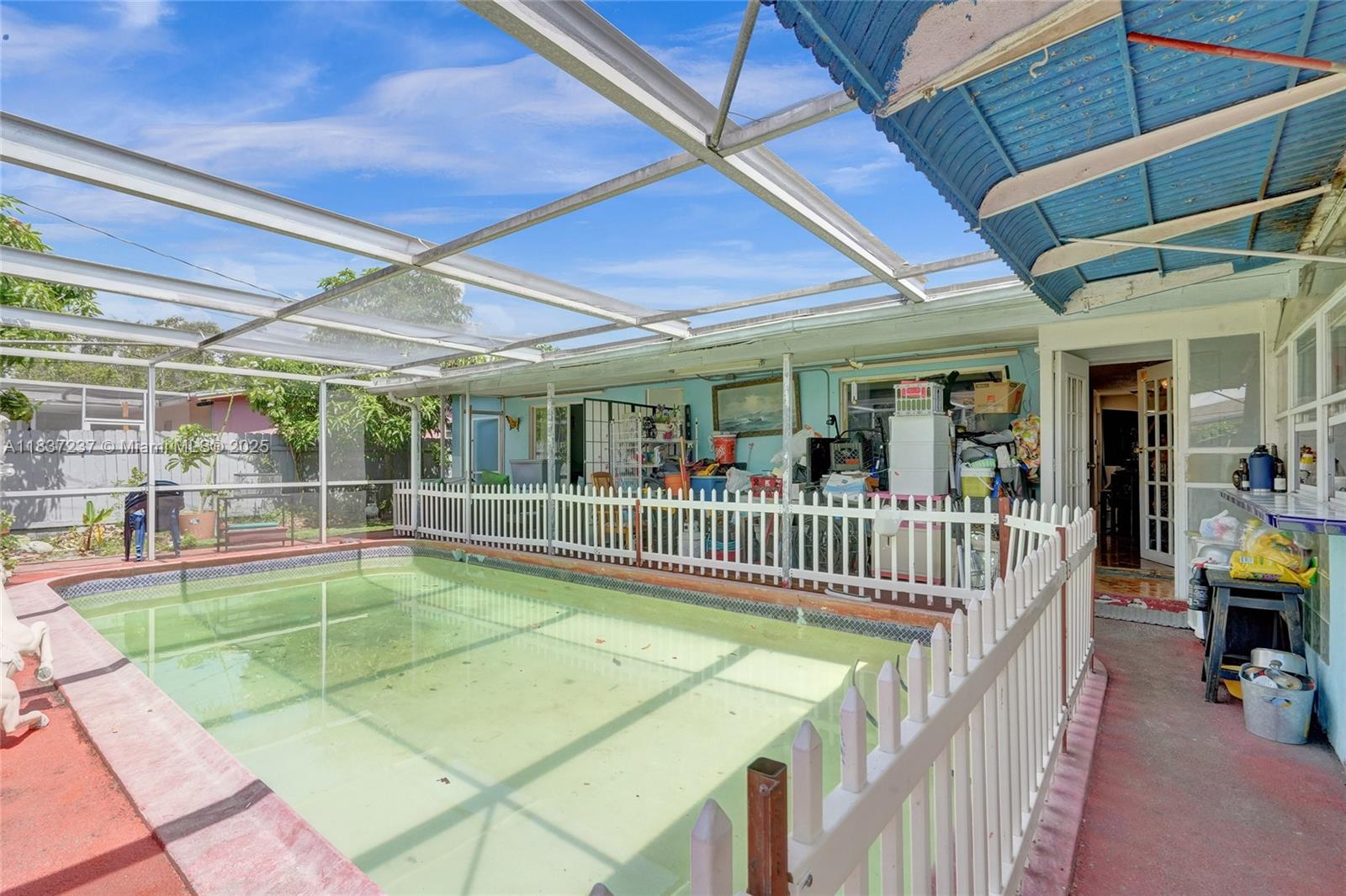 6768 Rose Dr, Miramar, Florida image 39