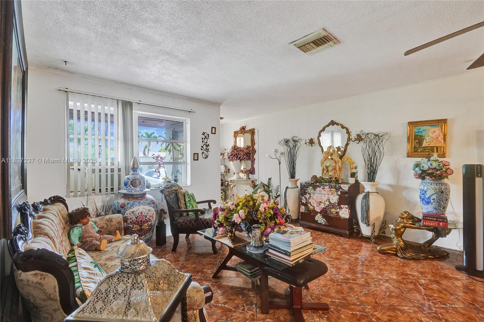 6768 Rose Dr, Miramar, Florida image 9
