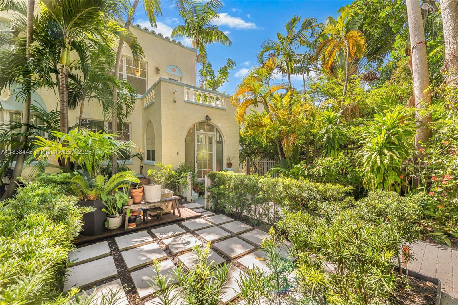 719 Meridian Ave #1, Miami Beach, Florida image 23
