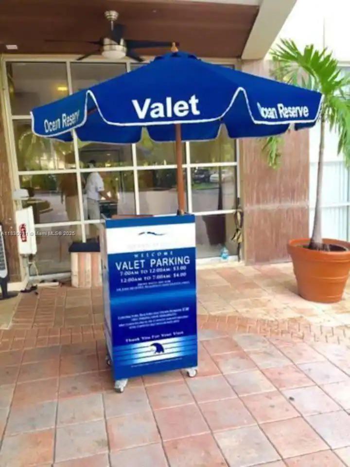 19370 Collins Ave #607, Sunny Isles Beach, Florida image 16