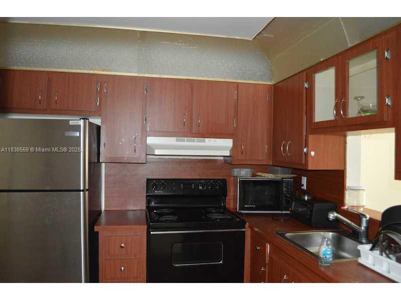 Property photo # 7