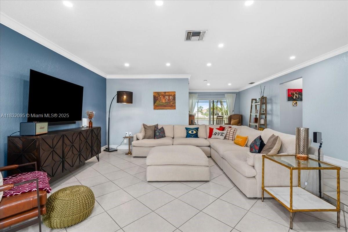 3691 NW 115th Ter, Sunrise, Florida image 6