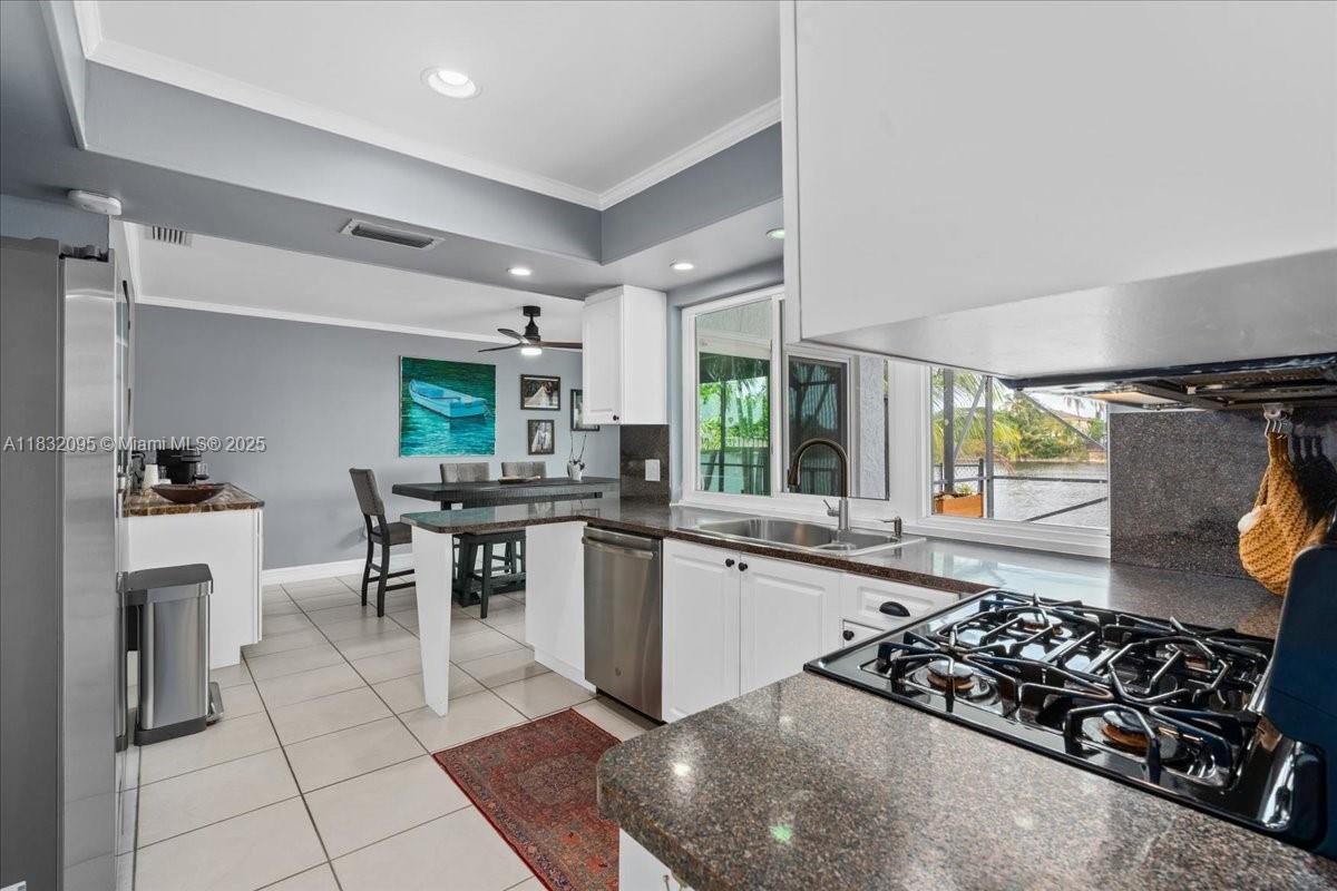 3691 NW 115th Ter, Sunrise, Florida image 9