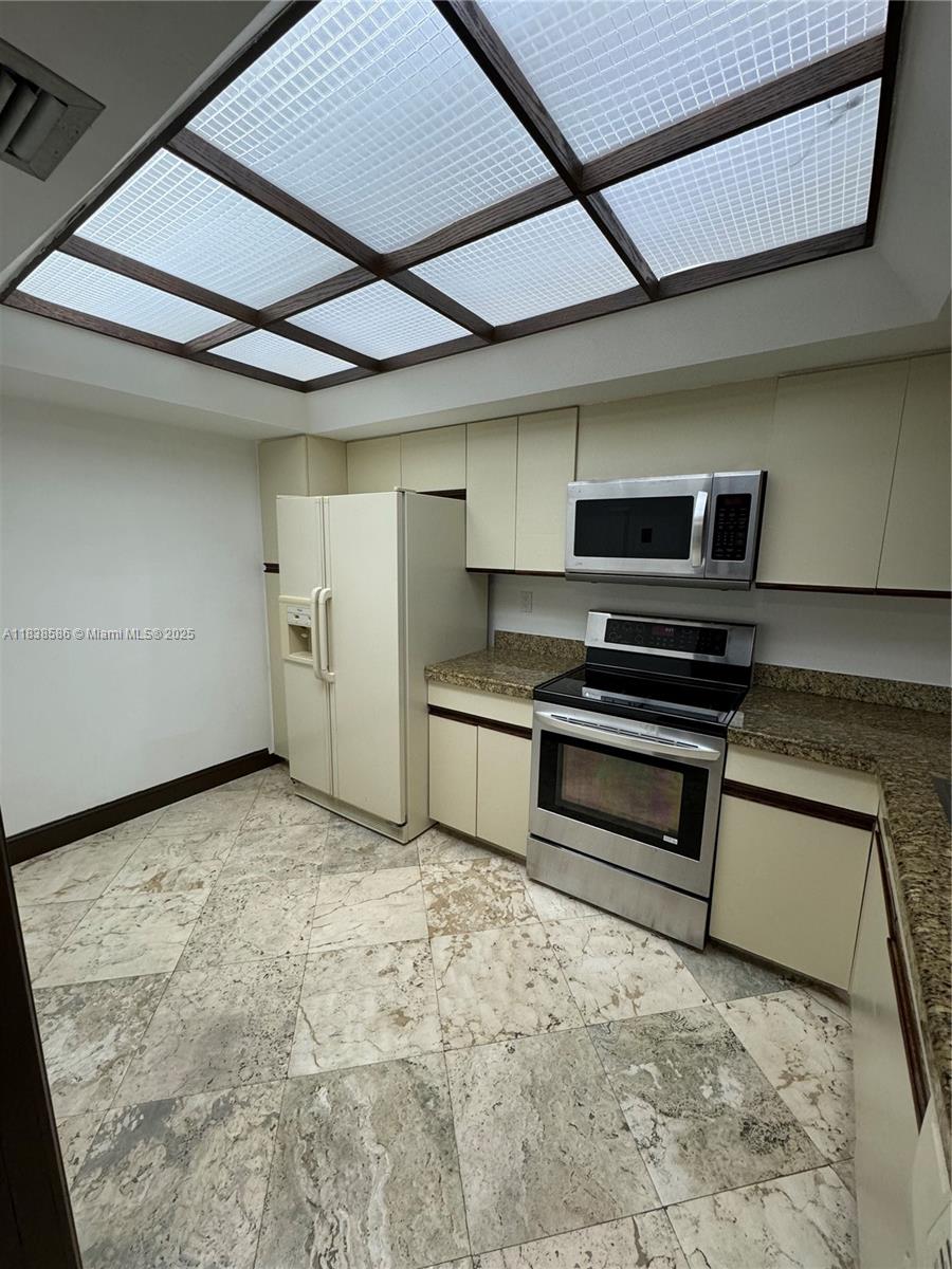 Property photo # 3