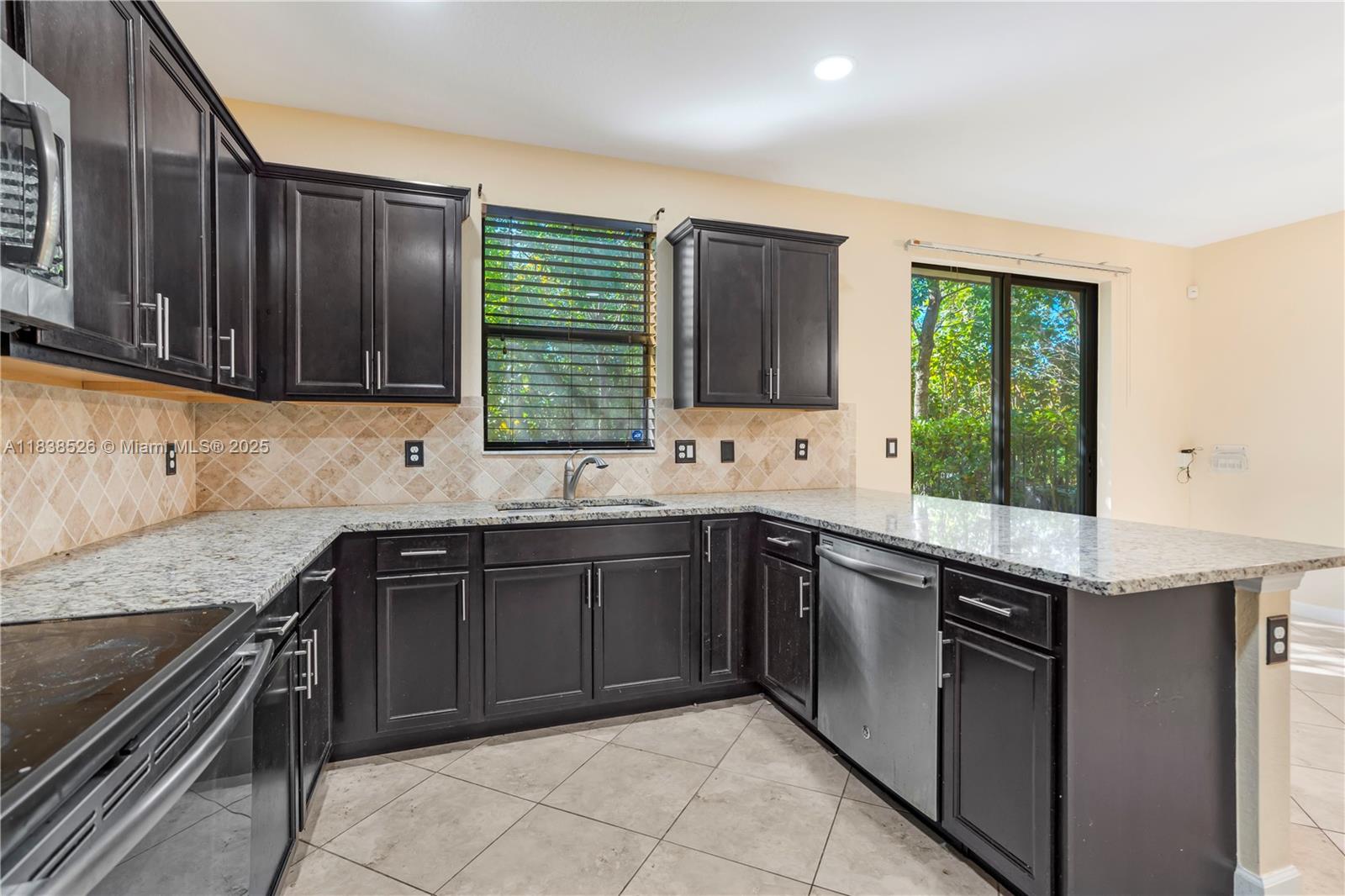 6973 Broadland Way, Coconut Creek, Florida image 3