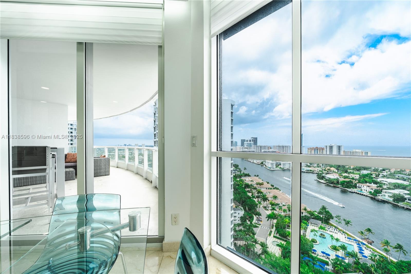 21050 Point Pl #2601, Aventura, Florida image 21