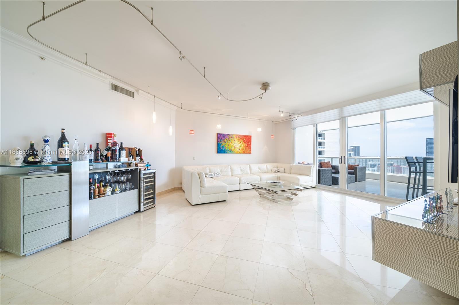 21050 Point Pl #2601, Aventura, Florida image 6