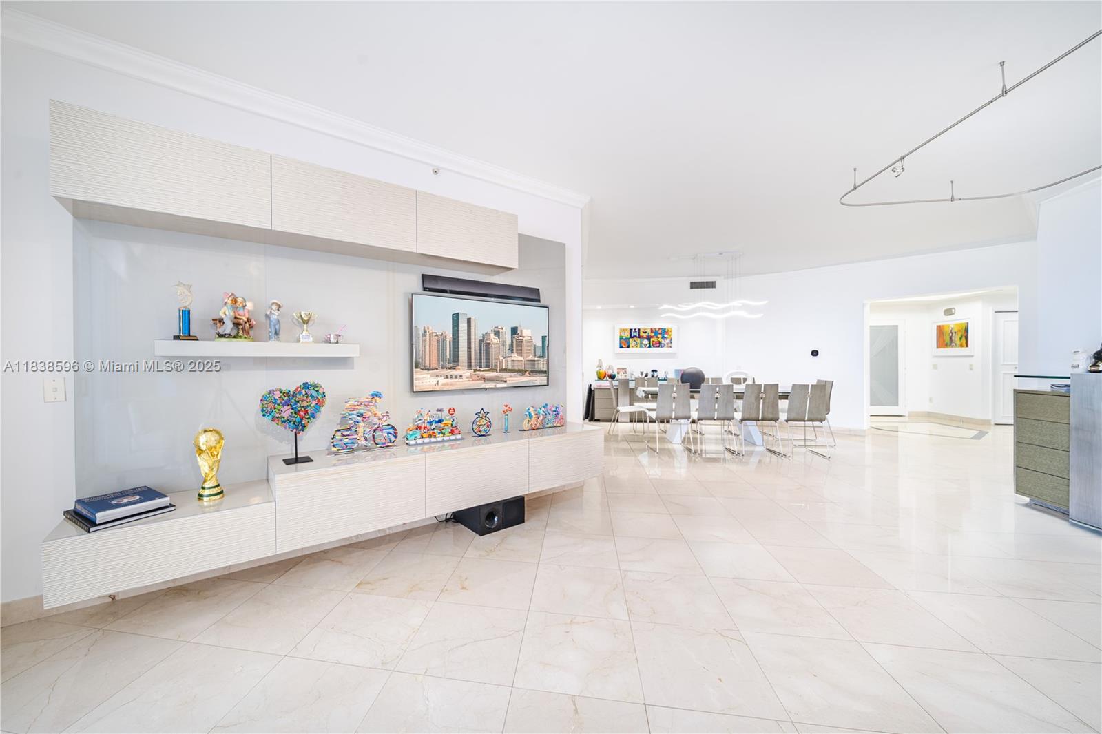 21050 Point Pl #2601, Aventura, Florida image 7