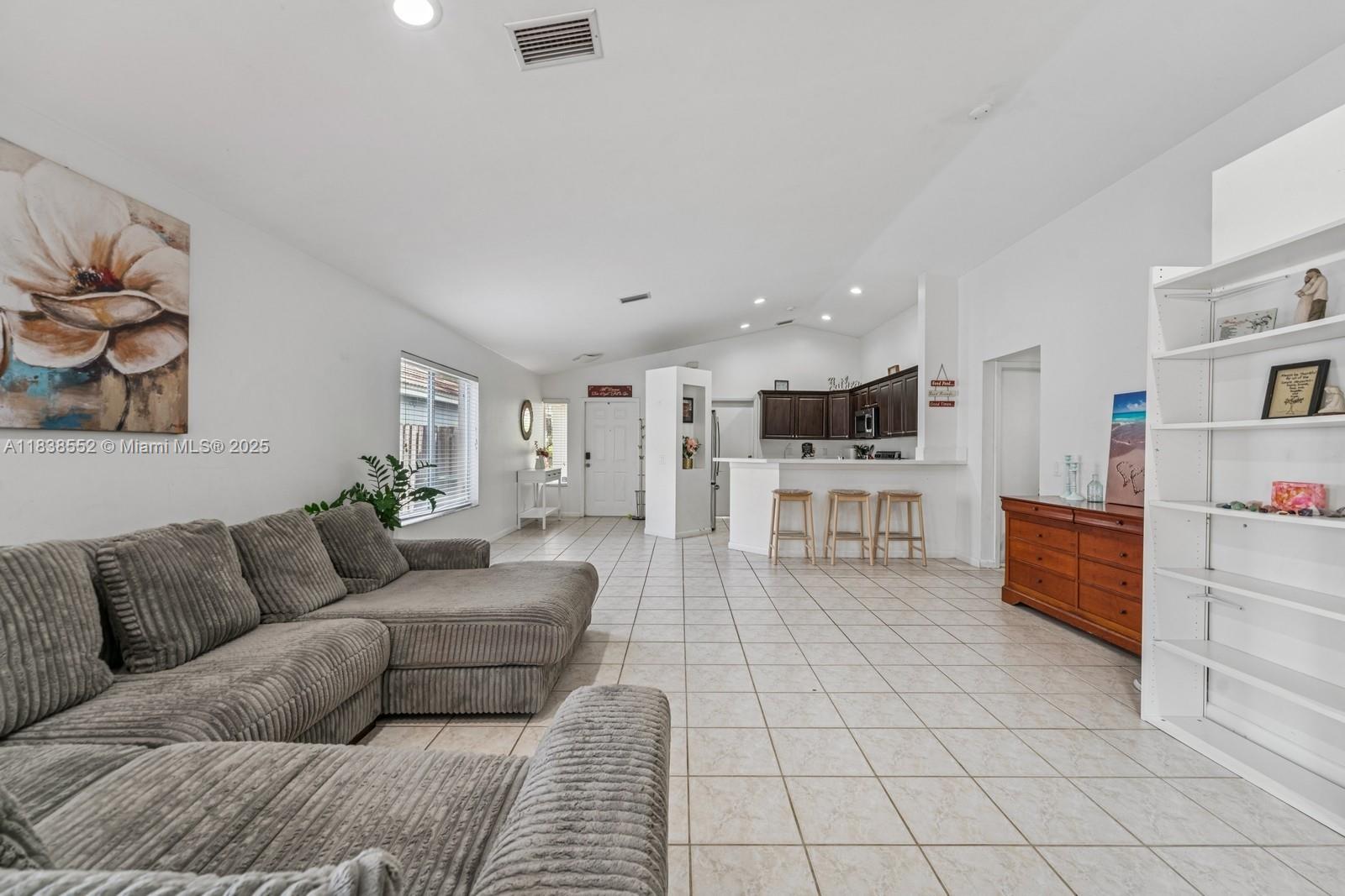 1368 Presidio Dr, Weston, Florida image 7