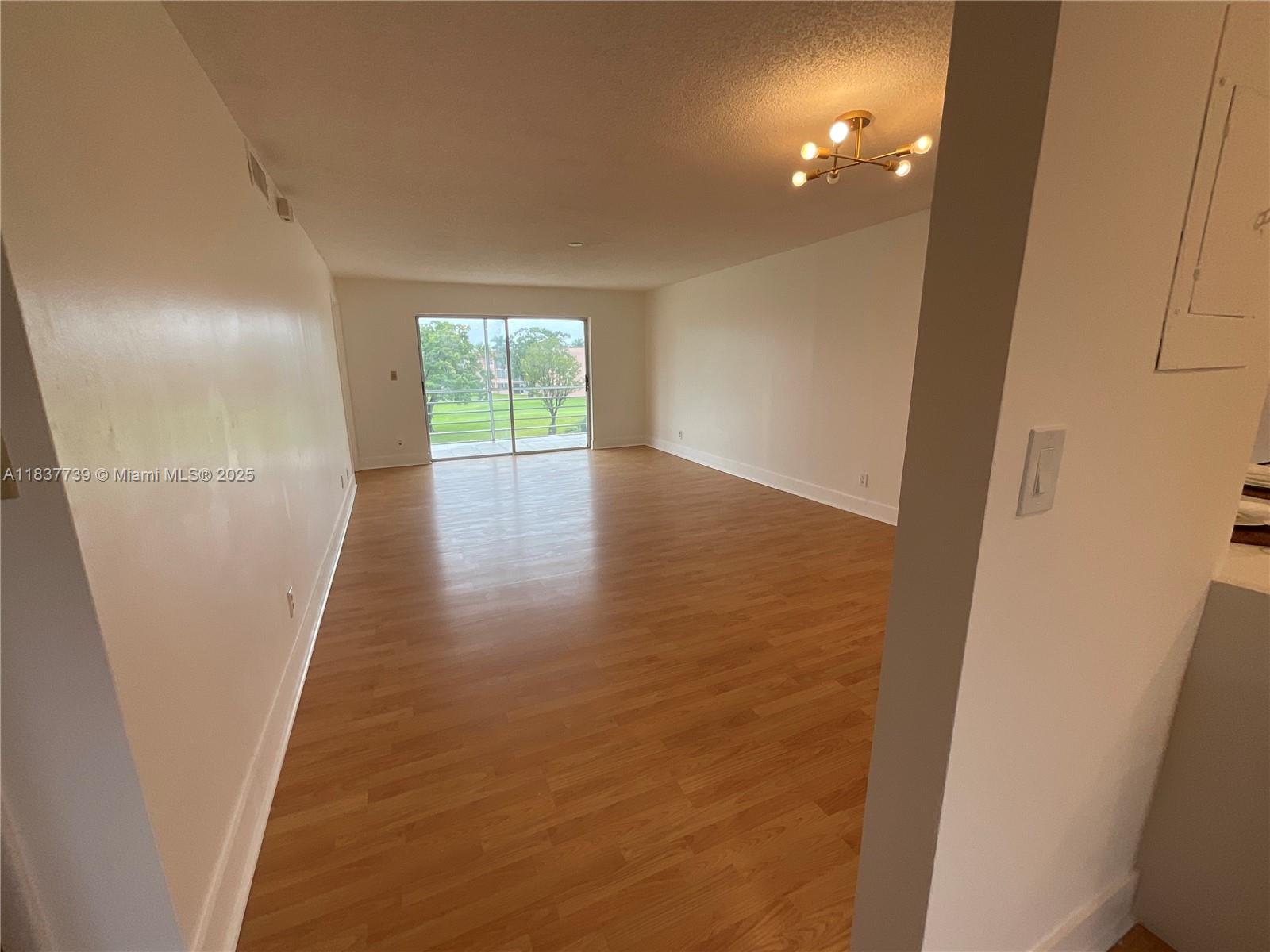 9481 Sunrise Lakes Blvd #302, Sunrise, Florida image 2