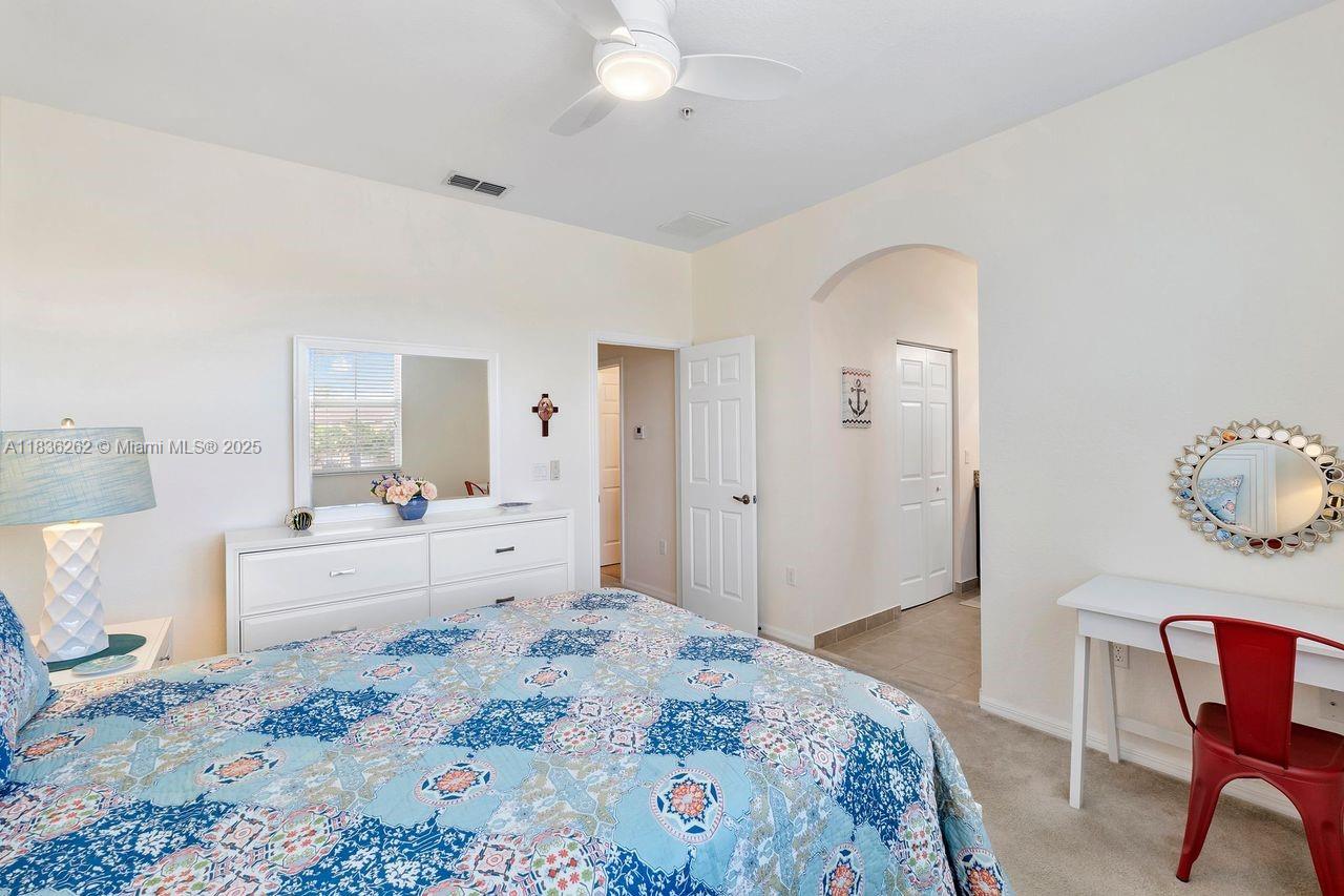 2851 W Prospect Rd #1306, Tamarac, Florida image 18