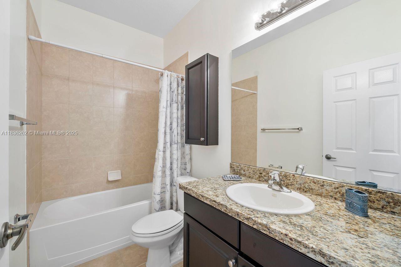 2851 W Prospect Rd #1306, Tamarac, Florida image 29