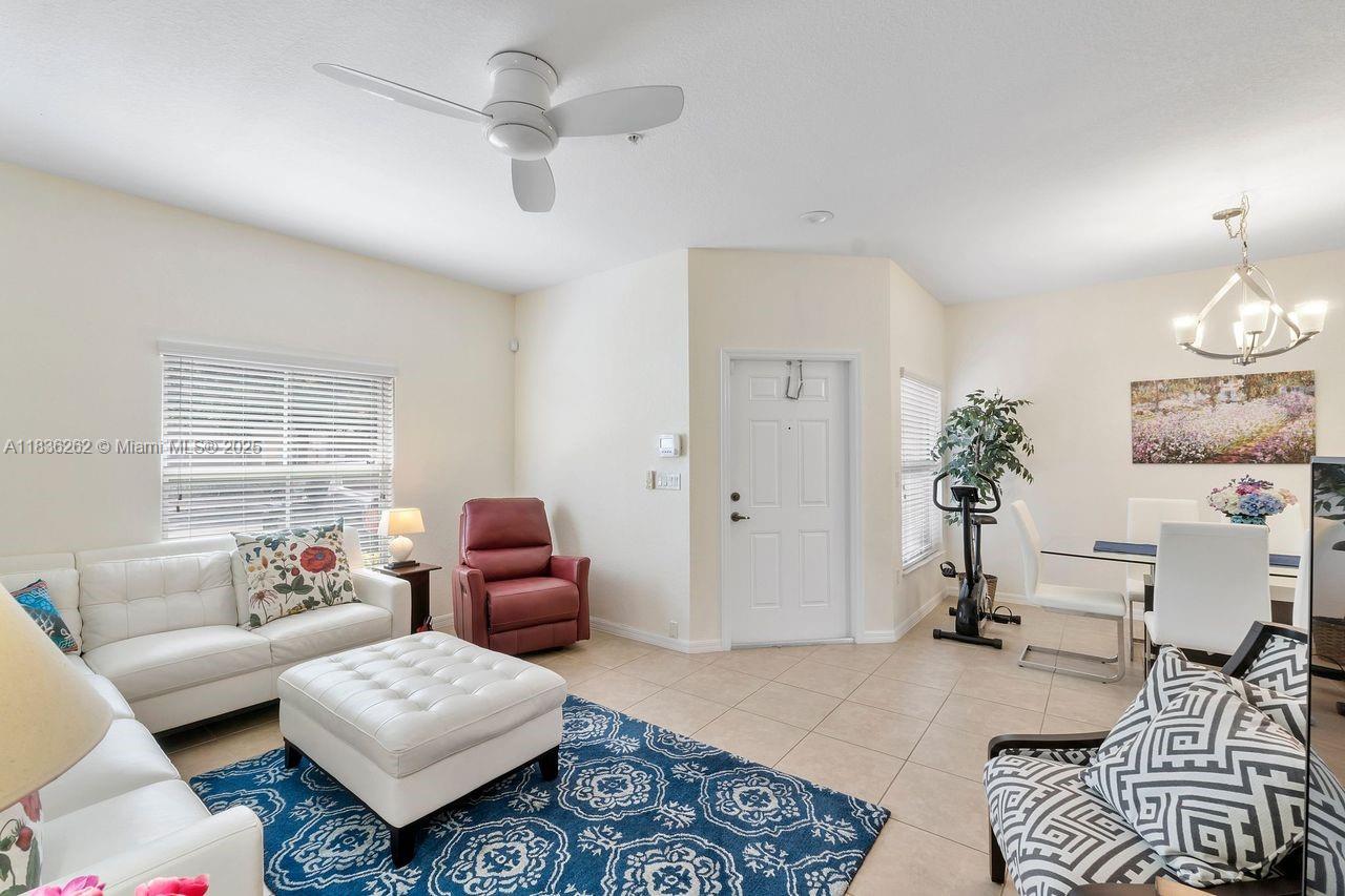 2851 W Prospect Rd #1306, Tamarac, Florida image 4