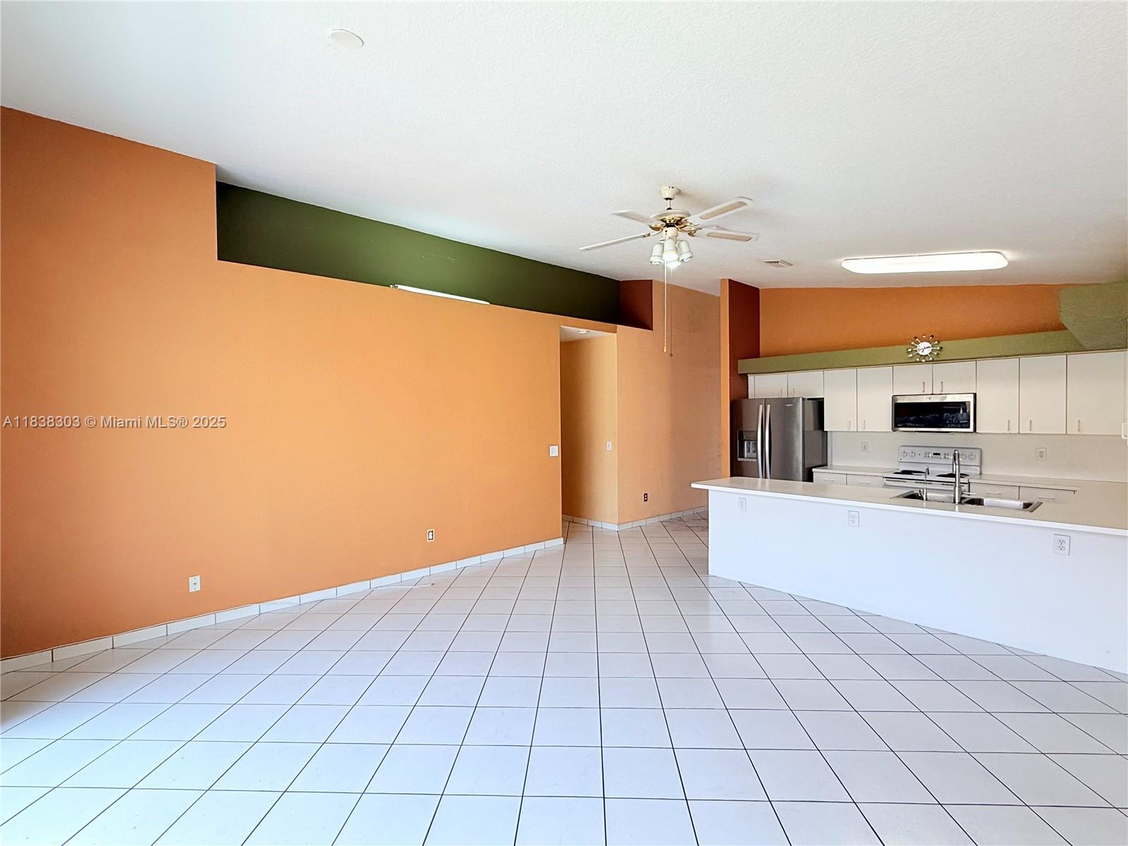 8973 NW 147th Ter, Miami Lakes, Florida image 11