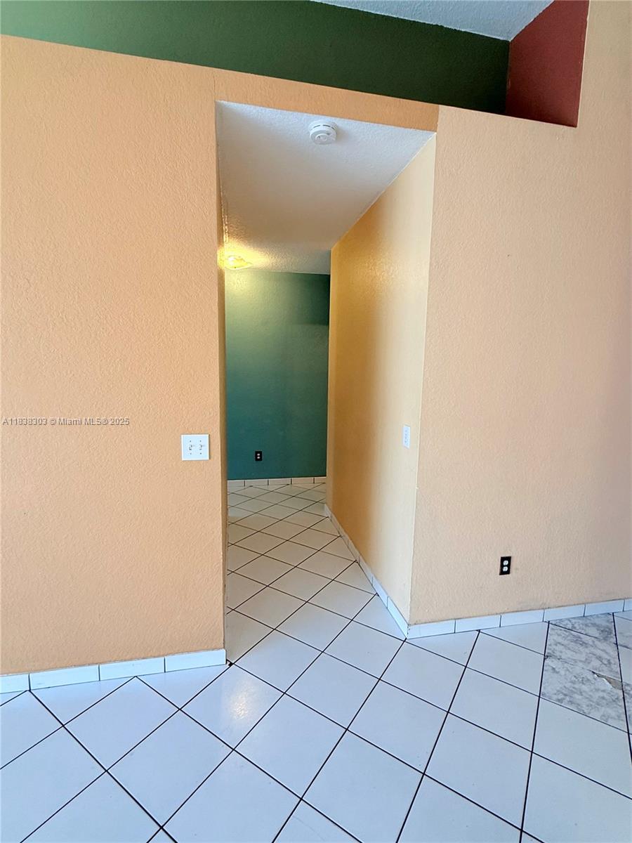 8973 NW 147th Ter, Miami Lakes, Florida image 12